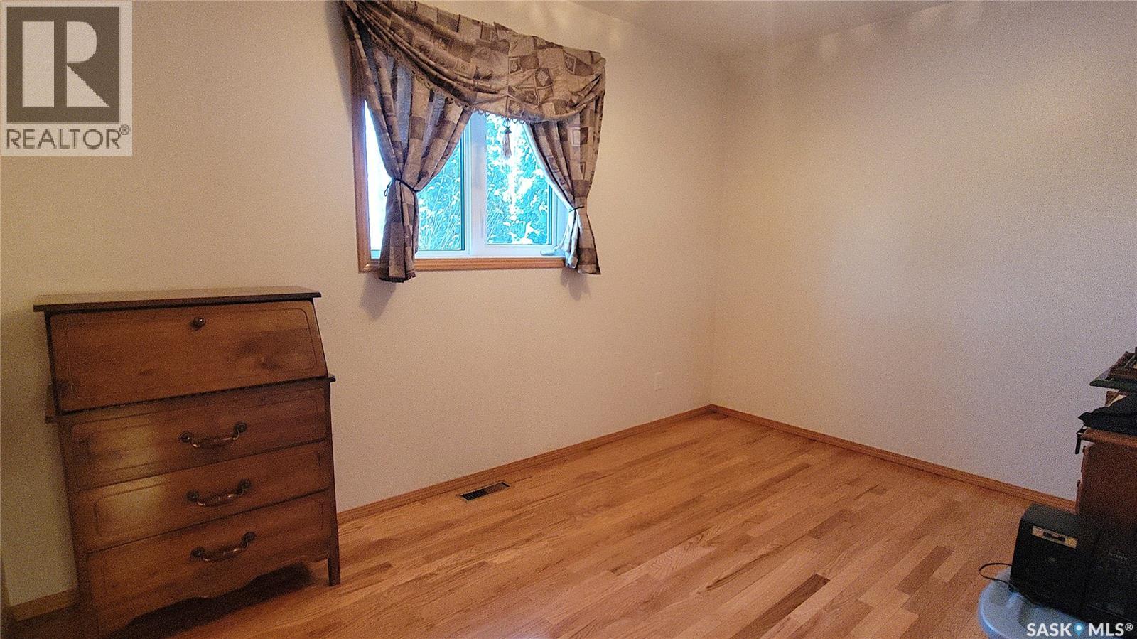 210 3rd Street E, Vanscoy, Saskatchewan  S0L 3J0 - Photo 19 - SK016687