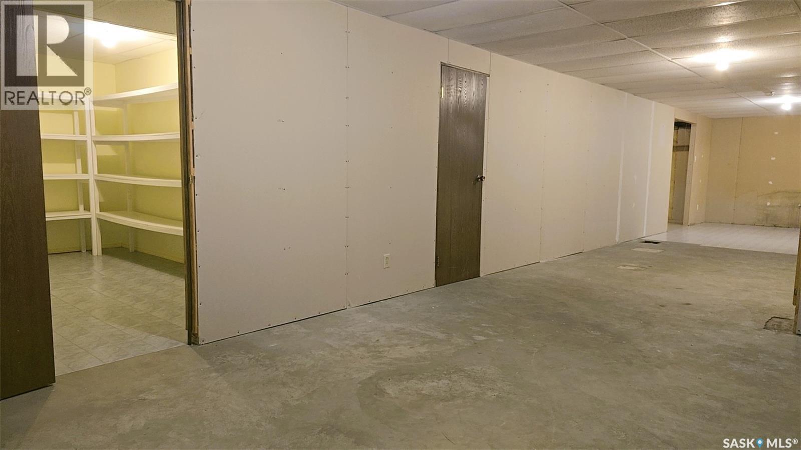 210 3rd Street E, Vanscoy, Saskatchewan  S0L 3J0 - Photo 22 - SK016687