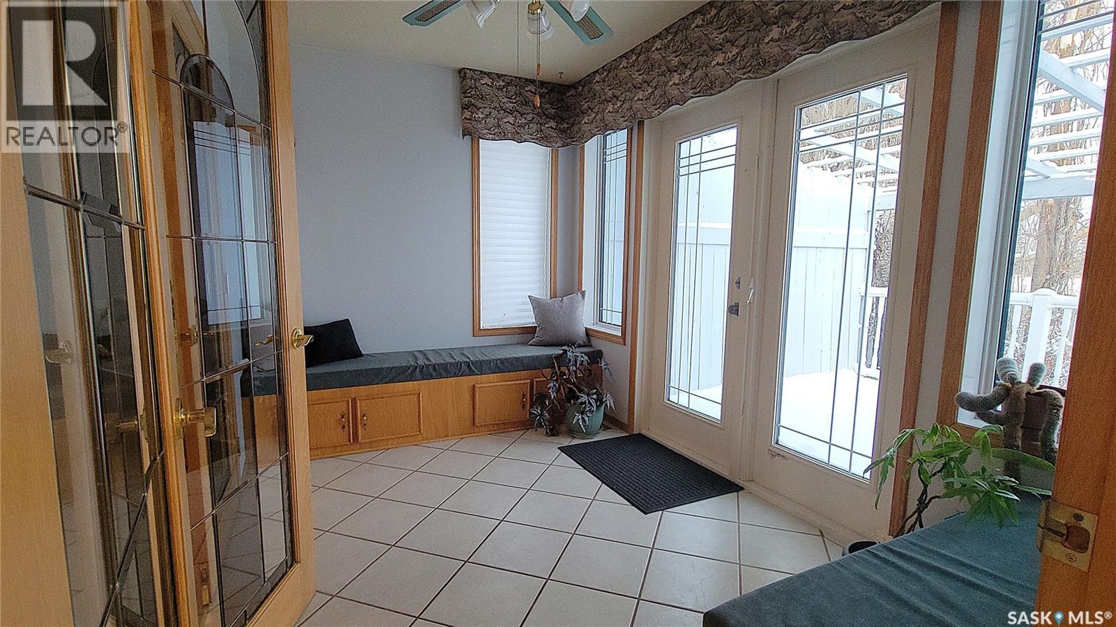 210 3rd Street E, Vanscoy, Saskatchewan  S0L 3J0 - Photo 11 - SK016687