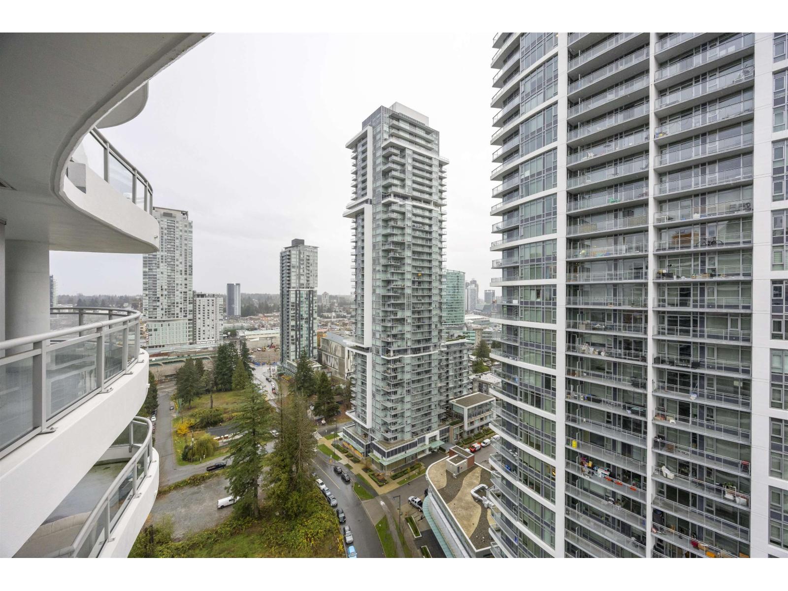 2306 13303 Central Avenue, Surrey, British Columbia  V3T 0K6 - Photo 17 - R3070914