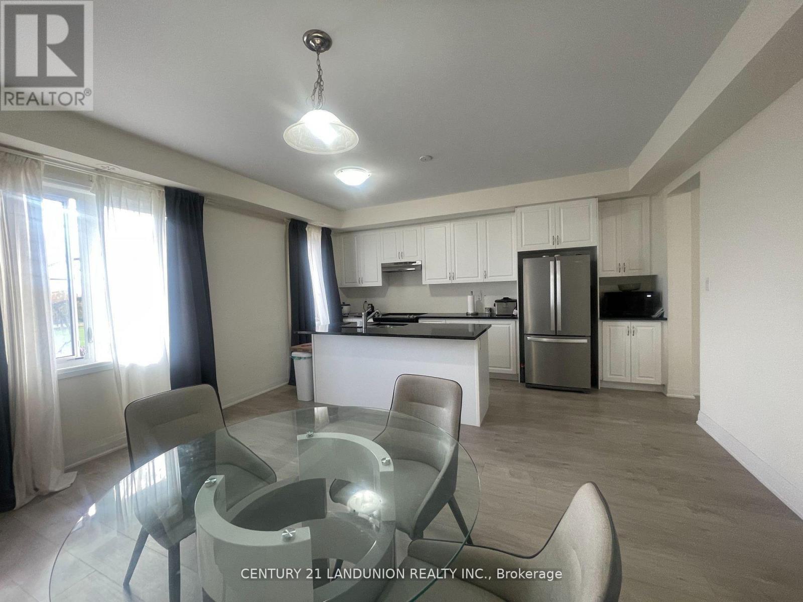 17 Mcconaghy Court, Vaughan, Ontario  L6A 5C1 - Photo 11 - N12587034