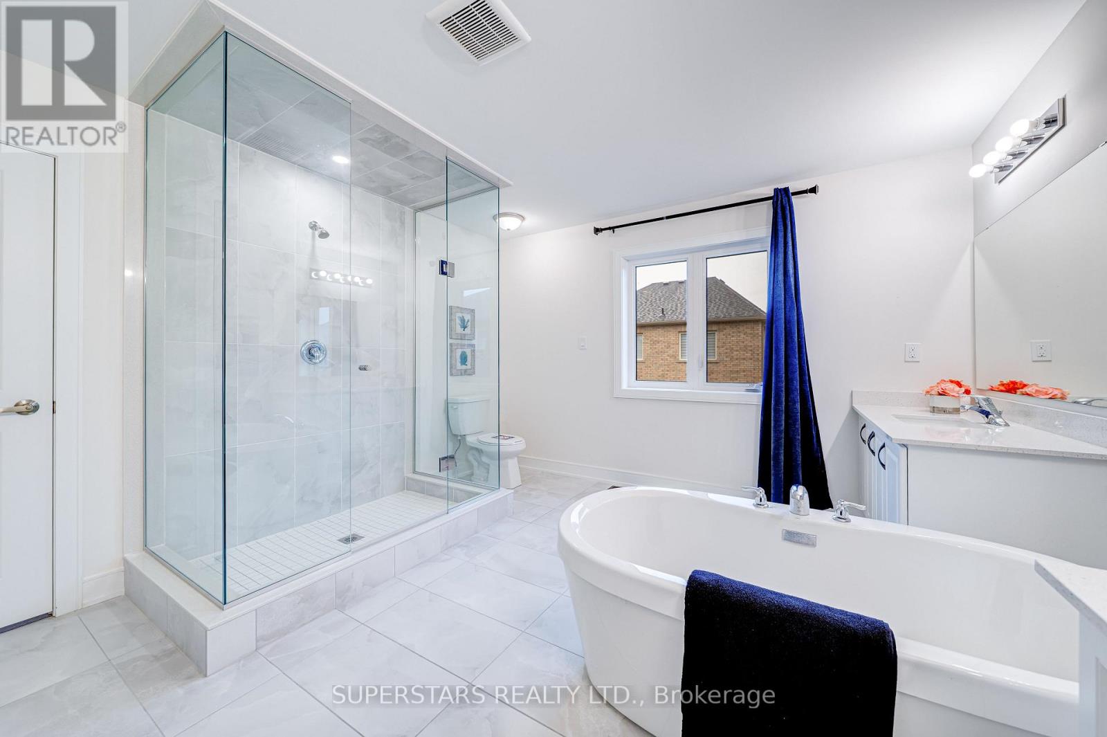 143 Kenneth Rogers Crescent, East Gwillimbury, Ontario  L9N 0S1 - Photo 16 - N12587044