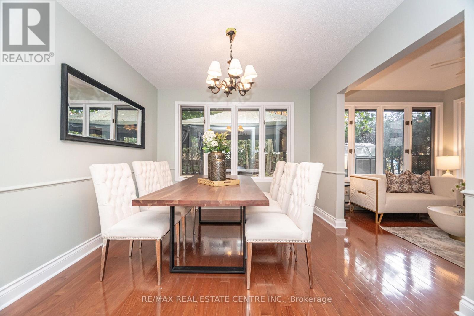 5288 Mericourt Road, Burlington, Ontario L7L 3R3 - Photo 10 - W12587052