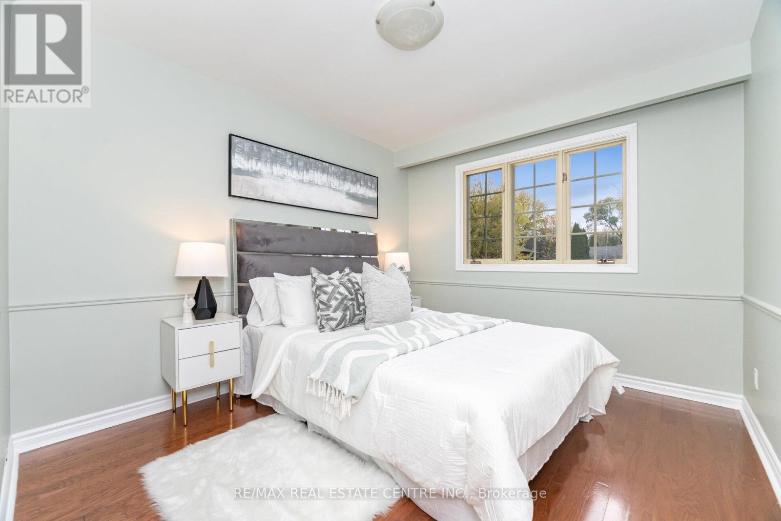 5288 Mericourt Road, Burlington, Ontario L7L 3R3 - Photo 22 - W12587052