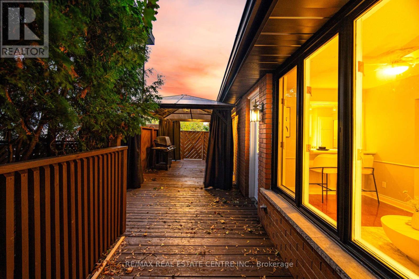 5288 Mericourt Road, Burlington, Ontario L7L 3R3 - Photo 38 - W12587052