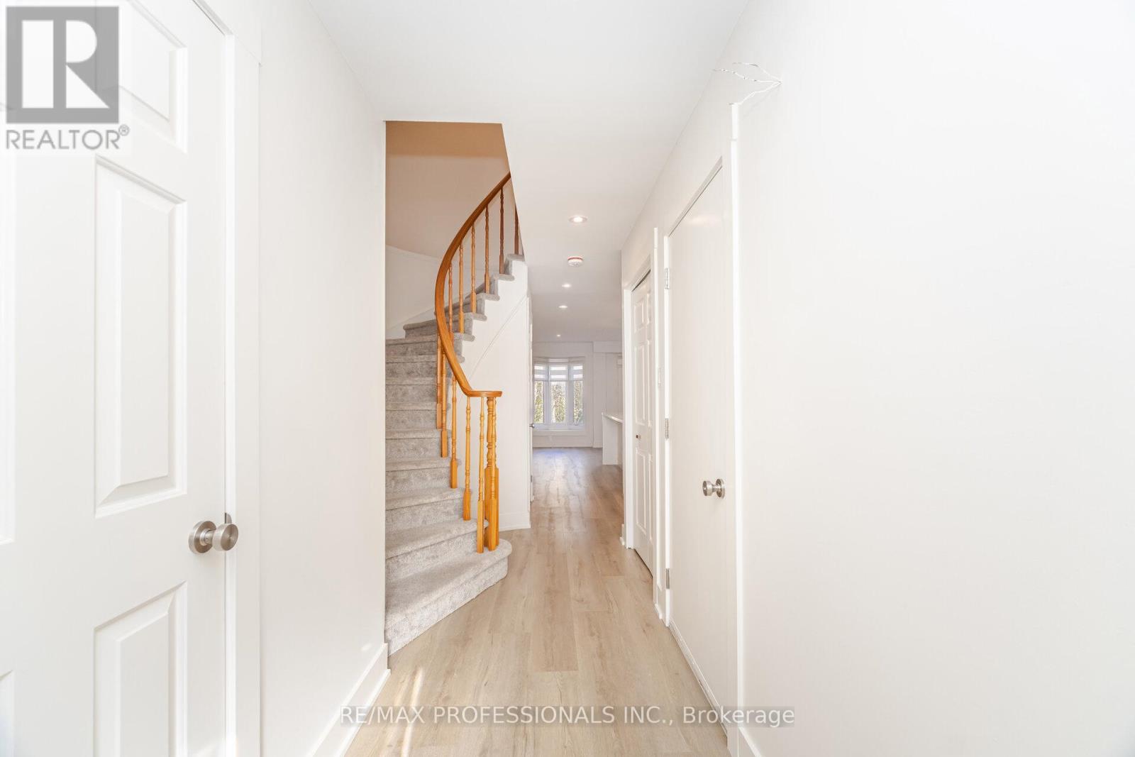 7 - 3115 New Street, Burlington, Ontario  L7N 3T4 - Photo 7 - W12587064