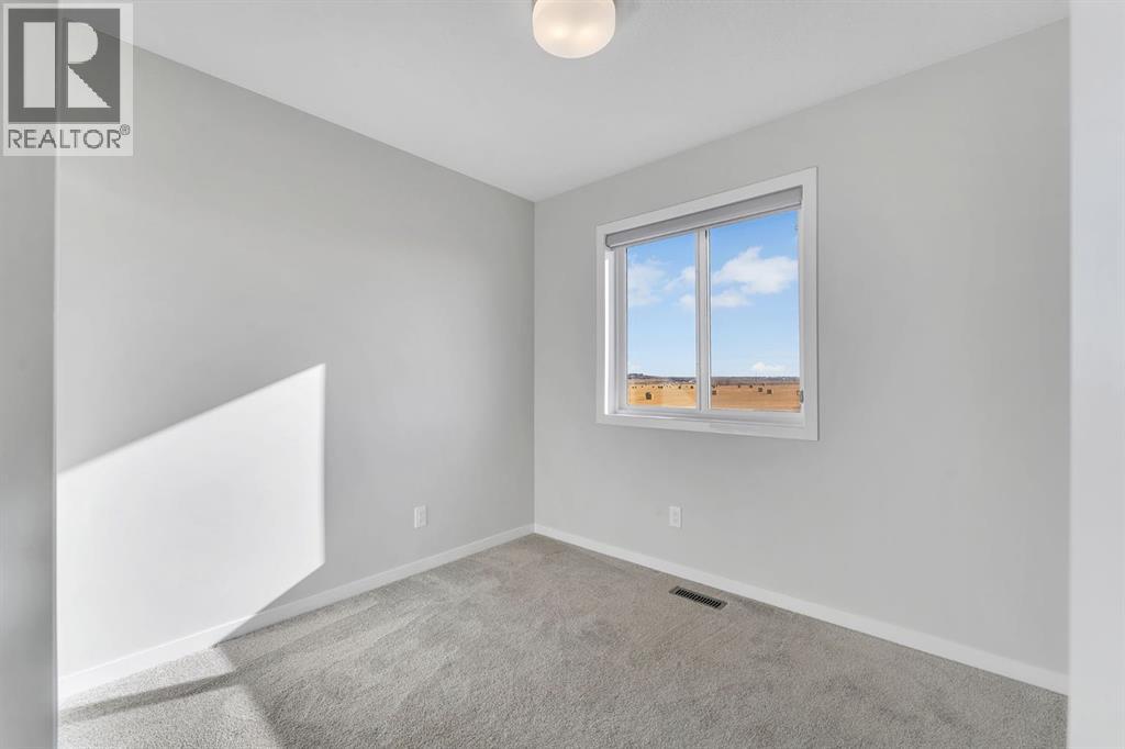 800 South Point Heath Sw, Airdrie, Alberta  T4B 5M7 - Photo 28 - A2267574