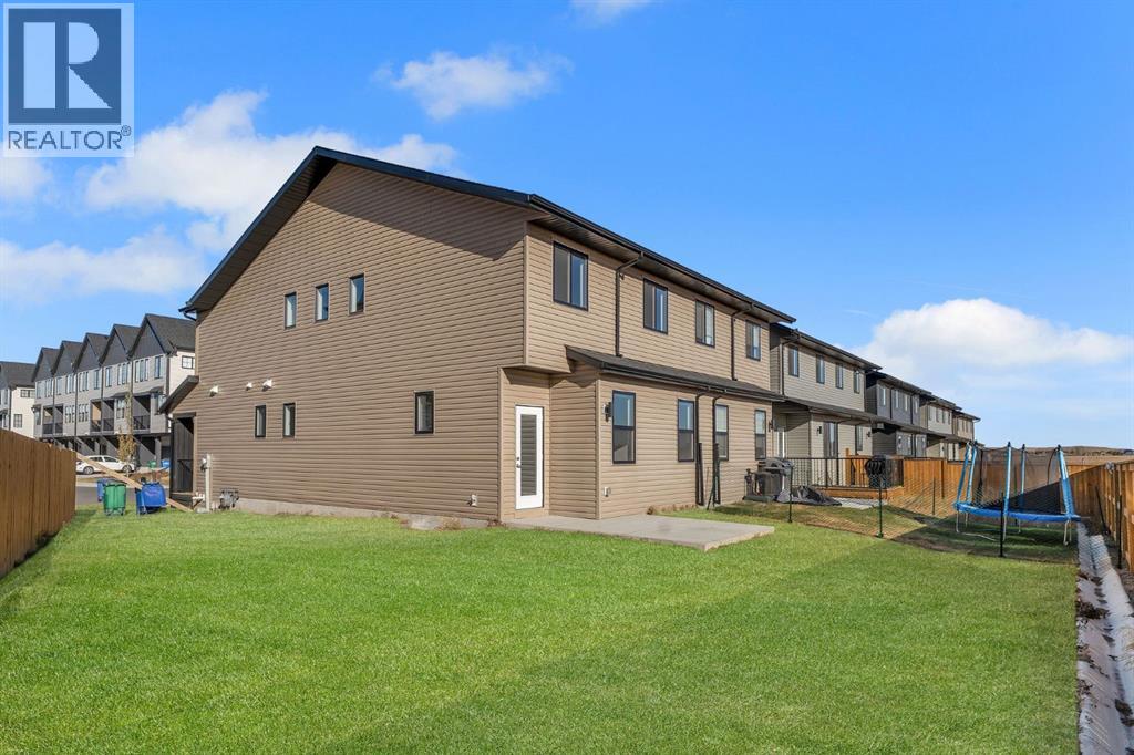 800 South Point Heath Sw, Airdrie, Alberta  T4B 5M7 - Photo 32 - A2267574