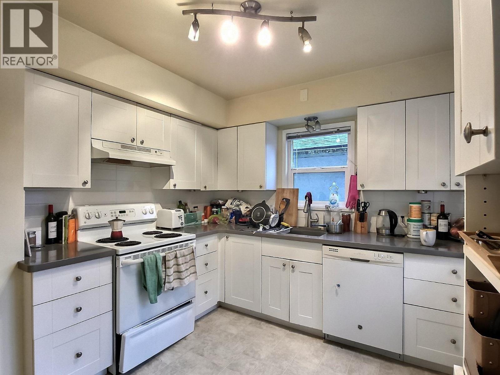 1621 Adanac Street, Vancouver, British Columbia  V5L 2C7 - Photo 3 - R3049453