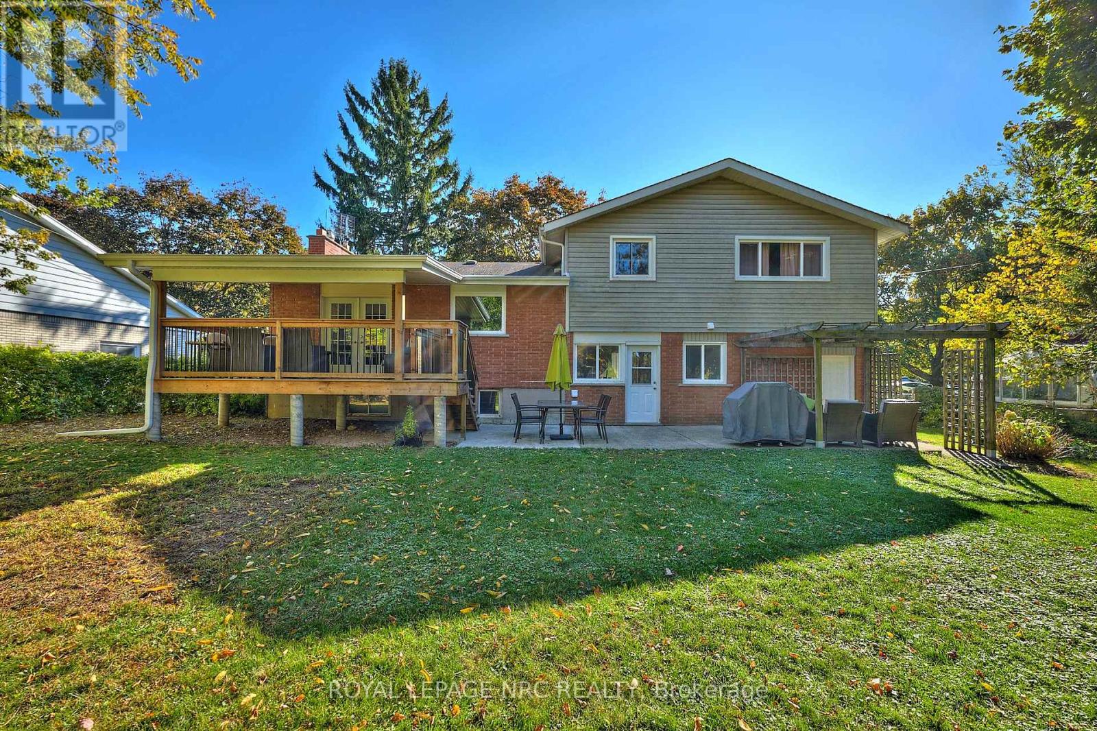 13 Damude Drive, Pelham, Ontario  L0S 1E0 - Photo 3 - X12587088