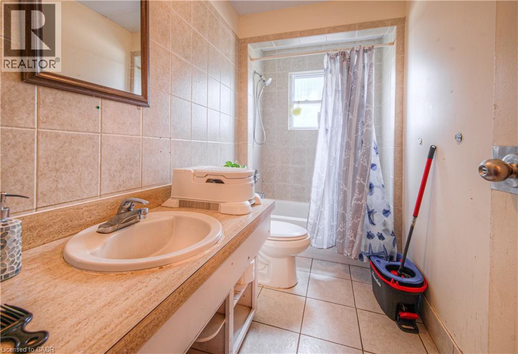 100 Westwood Road, Kitchener, Ontario N2M 2K6 - Photo 13 - 40790547