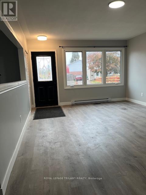 Main - 62 Wexford Avenue, London East, Ontario N5V 1L9 - Photo 4 - X12585392