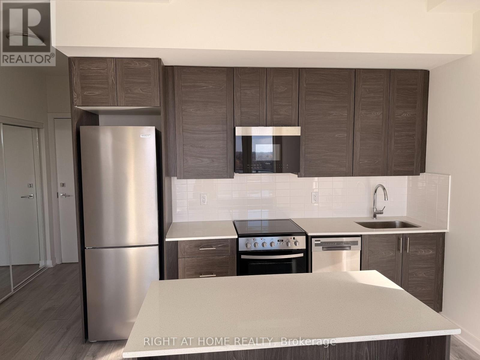 1405 - 15 Ellerslie Avenue, Toronto, Ontario  M2N 0L7 - Photo 4 - C12587094