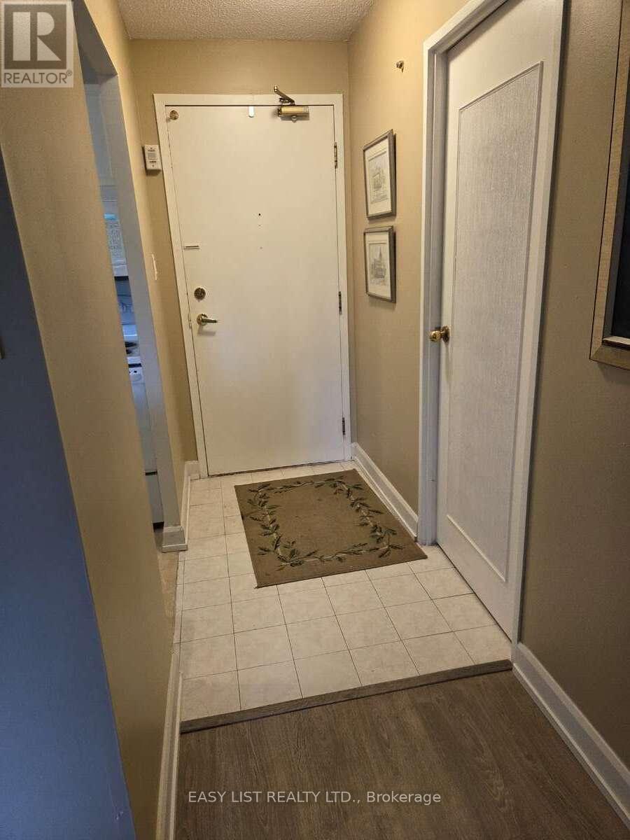 203 - 155 Main Street N, Newmarket, Ontario  L3Y 8C2 - Photo 2 - N12530314