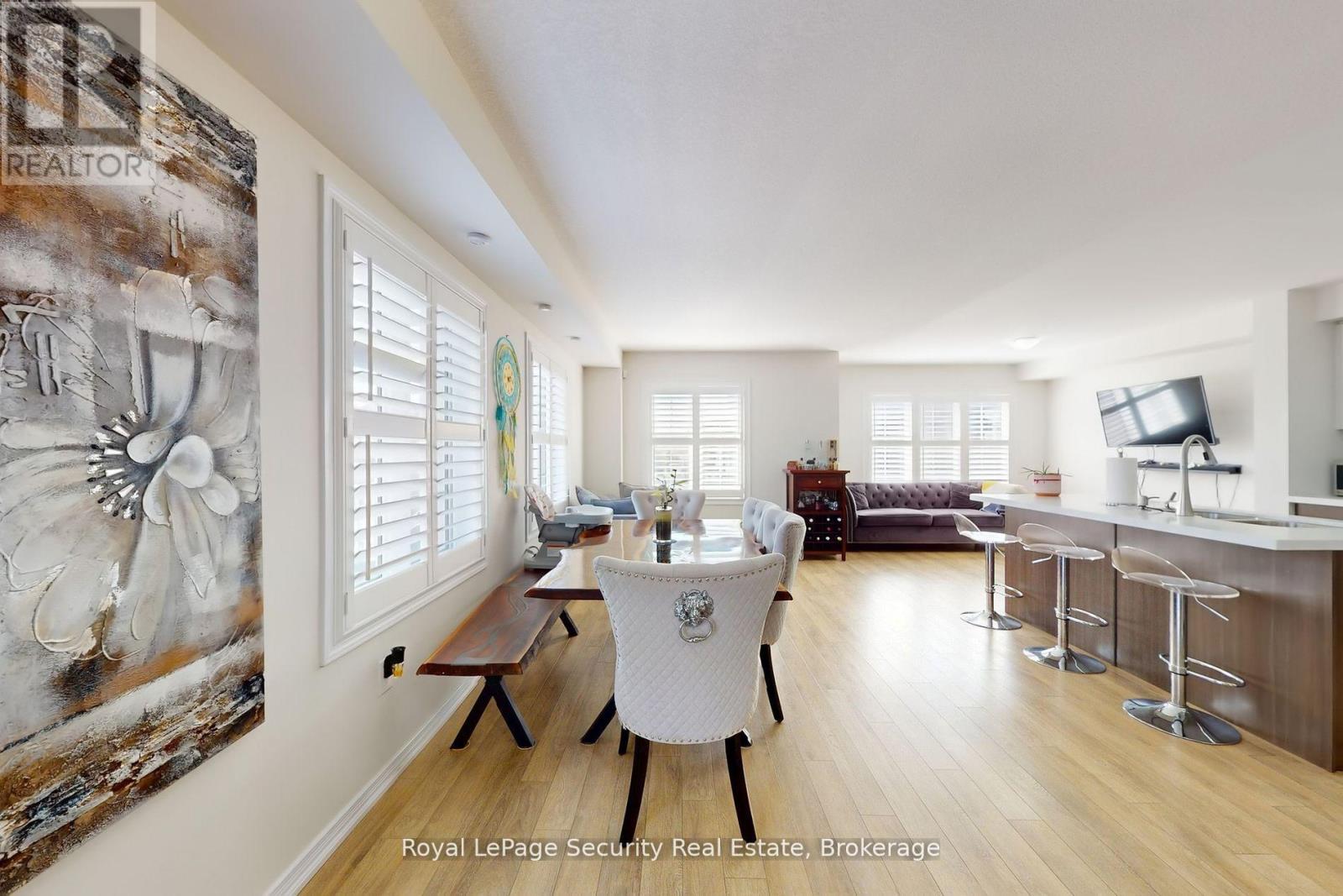 55 Golden Springs Drive, Brampton, Ontario  L7A 0C7 - Photo 13 - W12512118