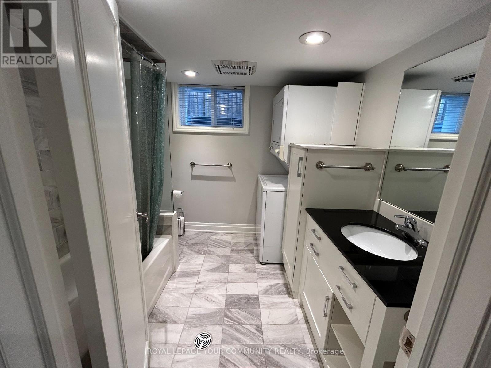 Lower - 2 Rougecrest Drive, Markham, Ontario  L3P 3B6 - Photo 11 - N12587096