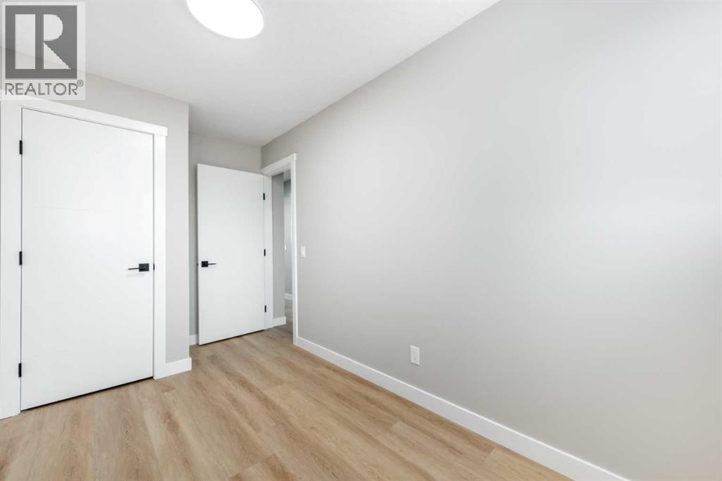 7616 27 Street Se, Calgary, Alberta  T2C 1E7 - Photo 16 - A2273189