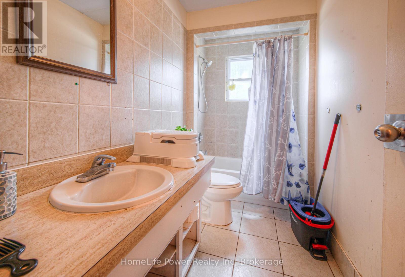 100 Westwood Road, Kitchener, Ontario  N2M 2K6 - Photo 14 - X12587132