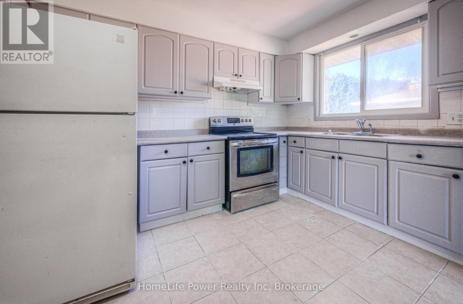 100 Westwood Road, Kitchener, Ontario  N2M 2K6 - Photo 27 - X12587132