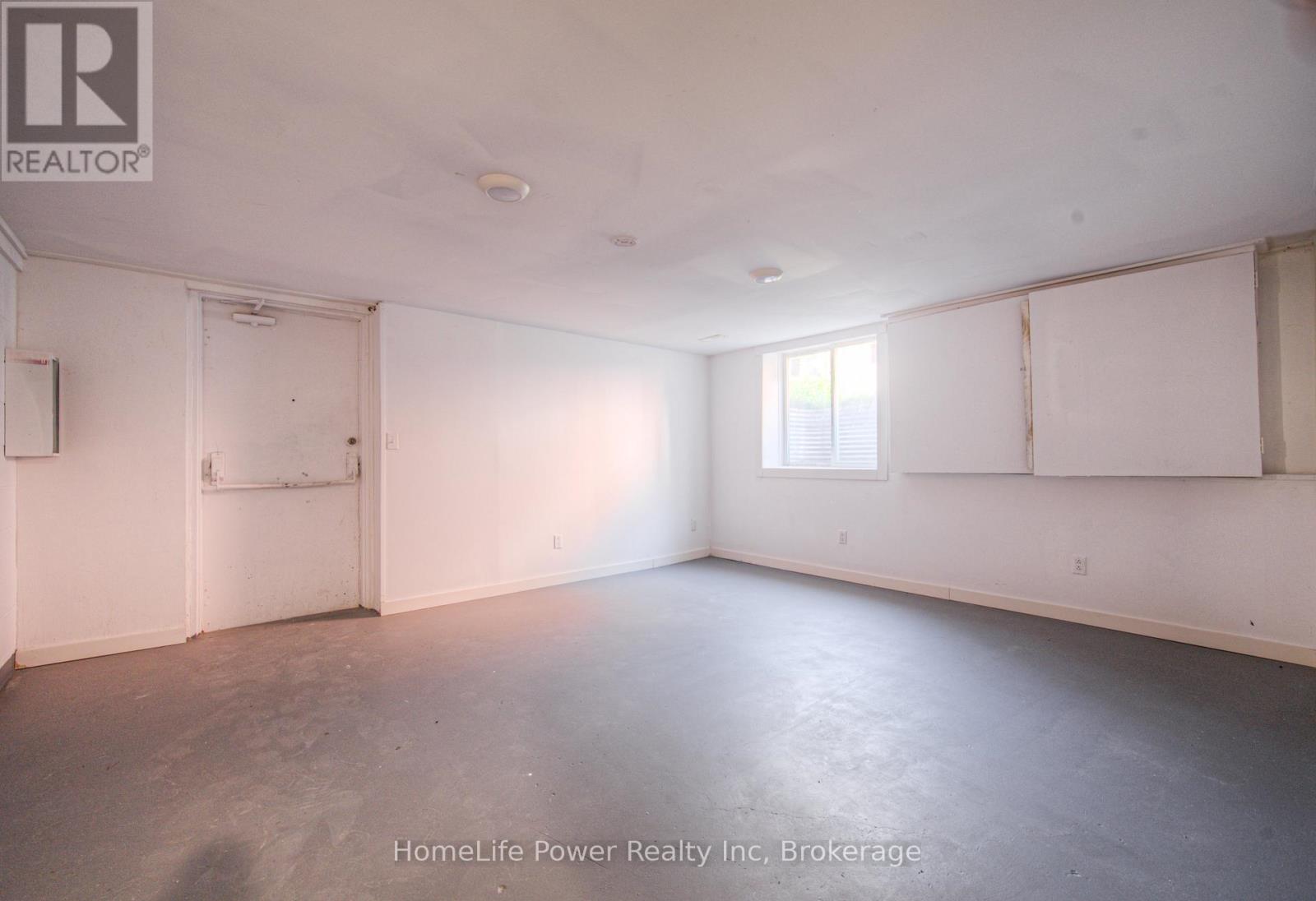 100 Westwood Road, Kitchener, Ontario  N2M 2K6 - Photo 33 - X12587132