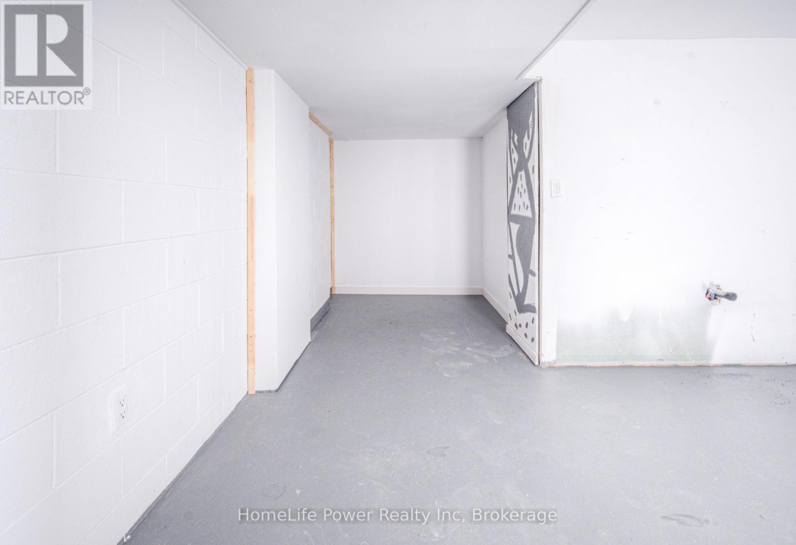 100 Westwood Road, Kitchener, Ontario  N2M 2K6 - Photo 37 - X12587132