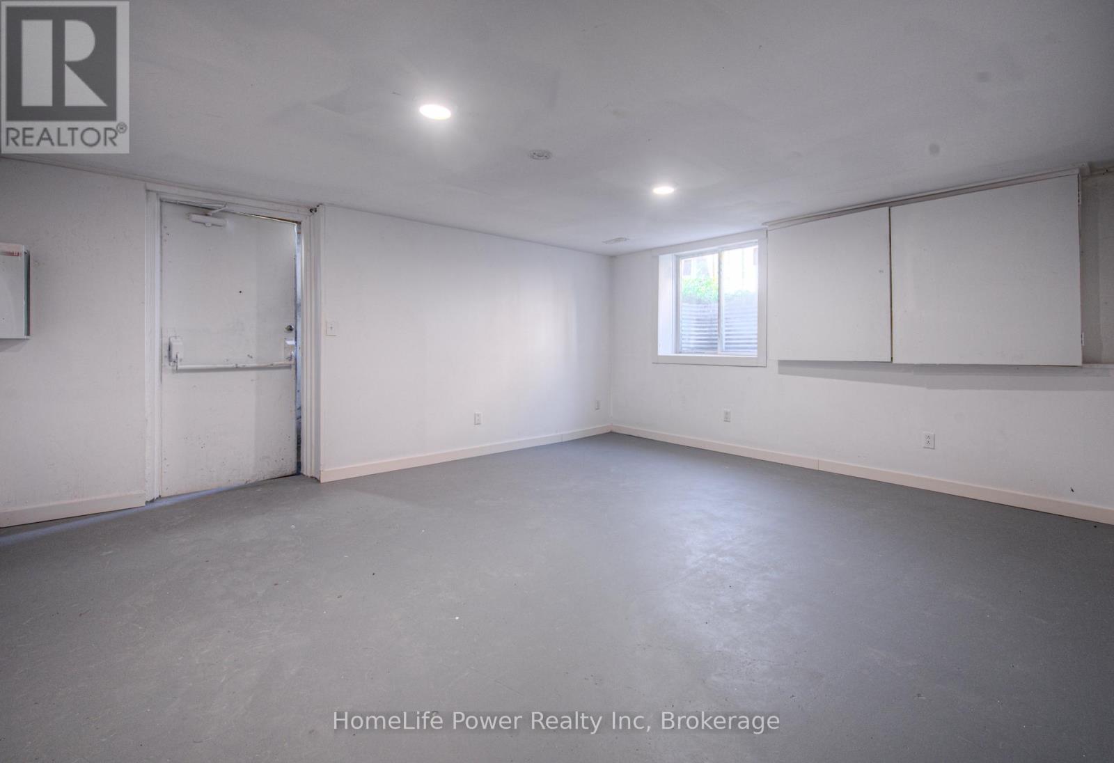 100 Westwood Road, Kitchener, Ontario  N2M 2K6 - Photo 38 - X12587132