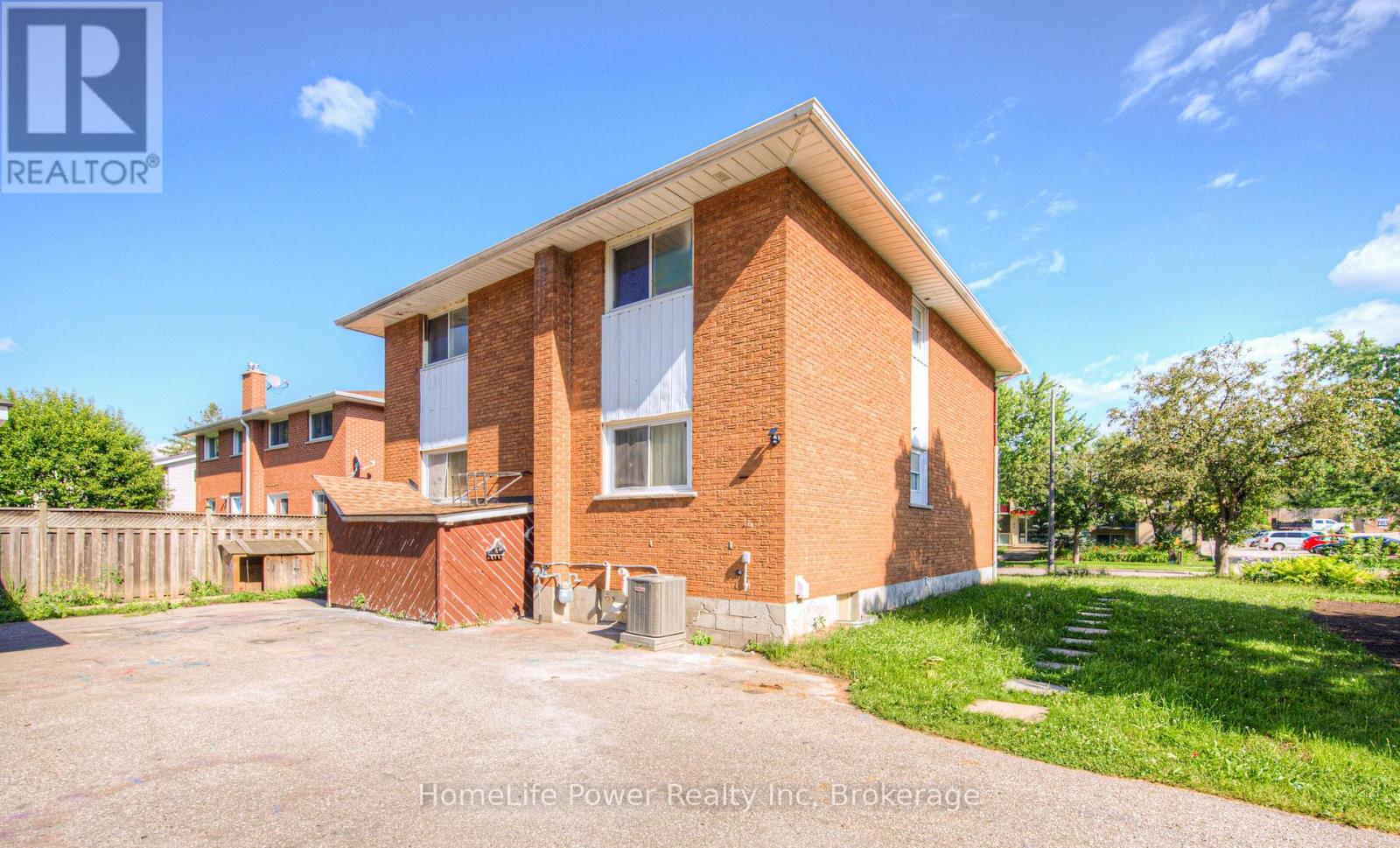 100 Westwood Road, Kitchener, Ontario  N2M 2K6 - Photo 4 - X12587132
