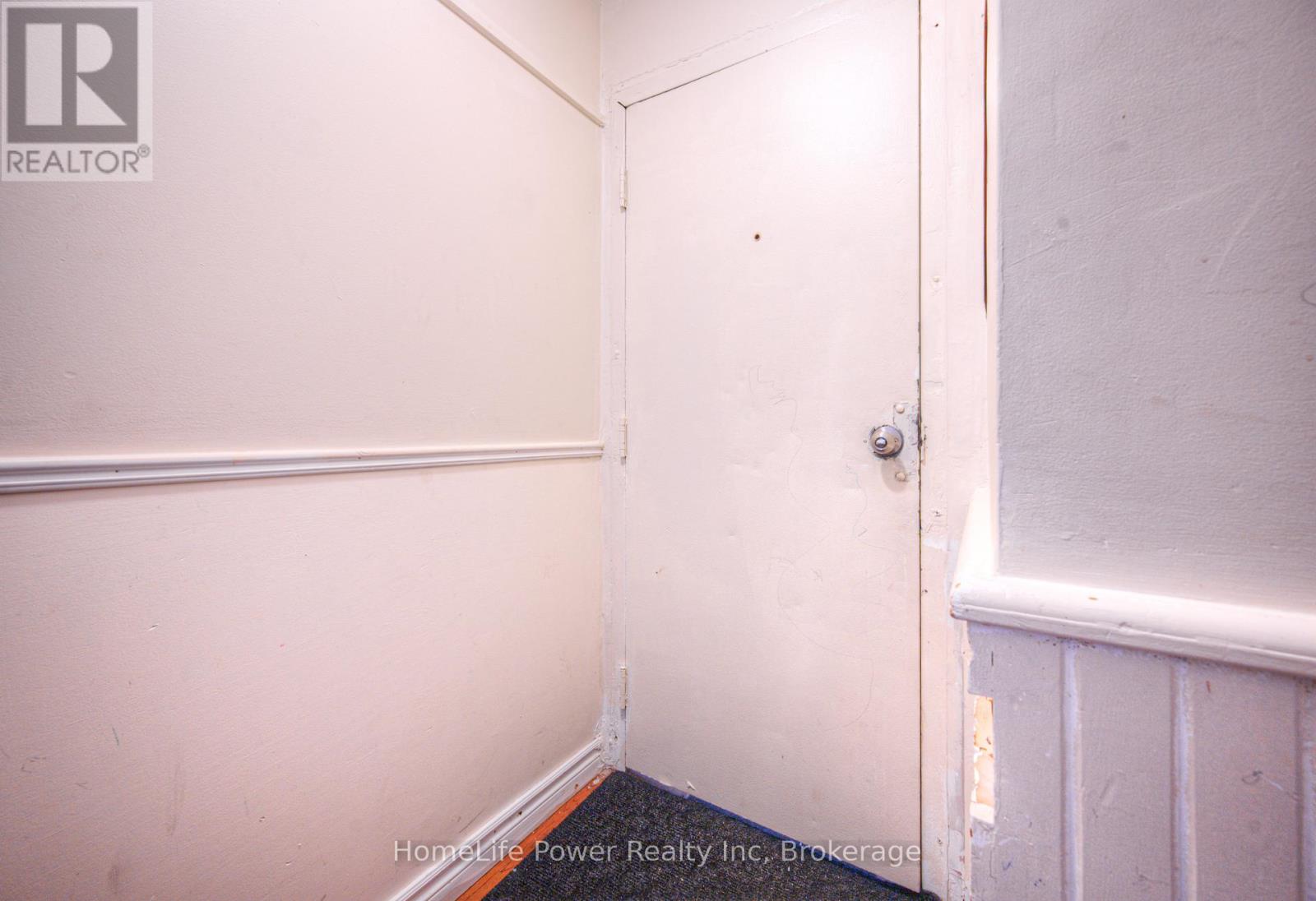 100 Westwood Road, Kitchener, Ontario  N2M 2K6 - Photo 6 - X12587132