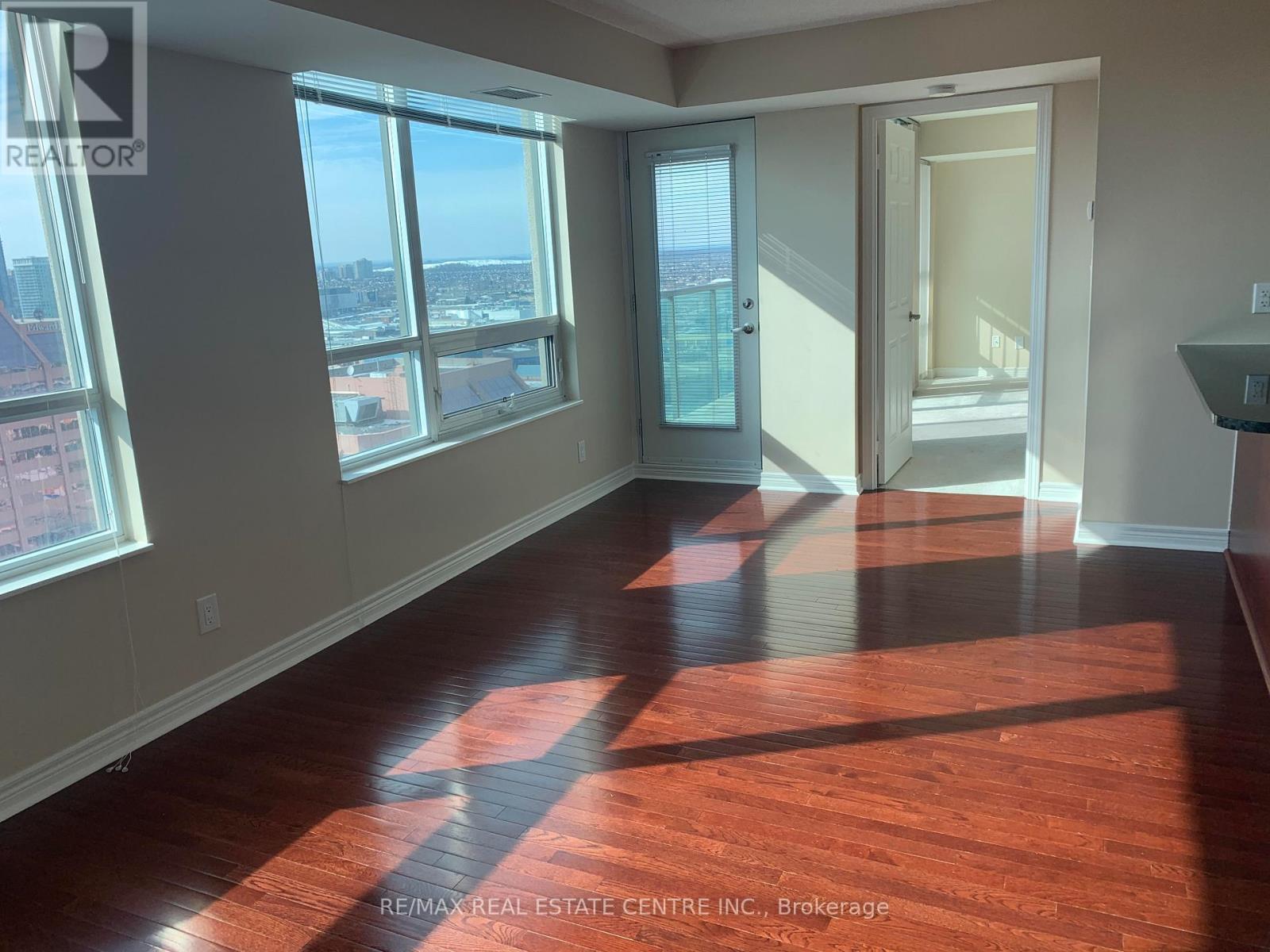 1709 - 208 Enfield Place, Mississauga, Ontario  L5B 0G8 - Photo 6 - W12587070