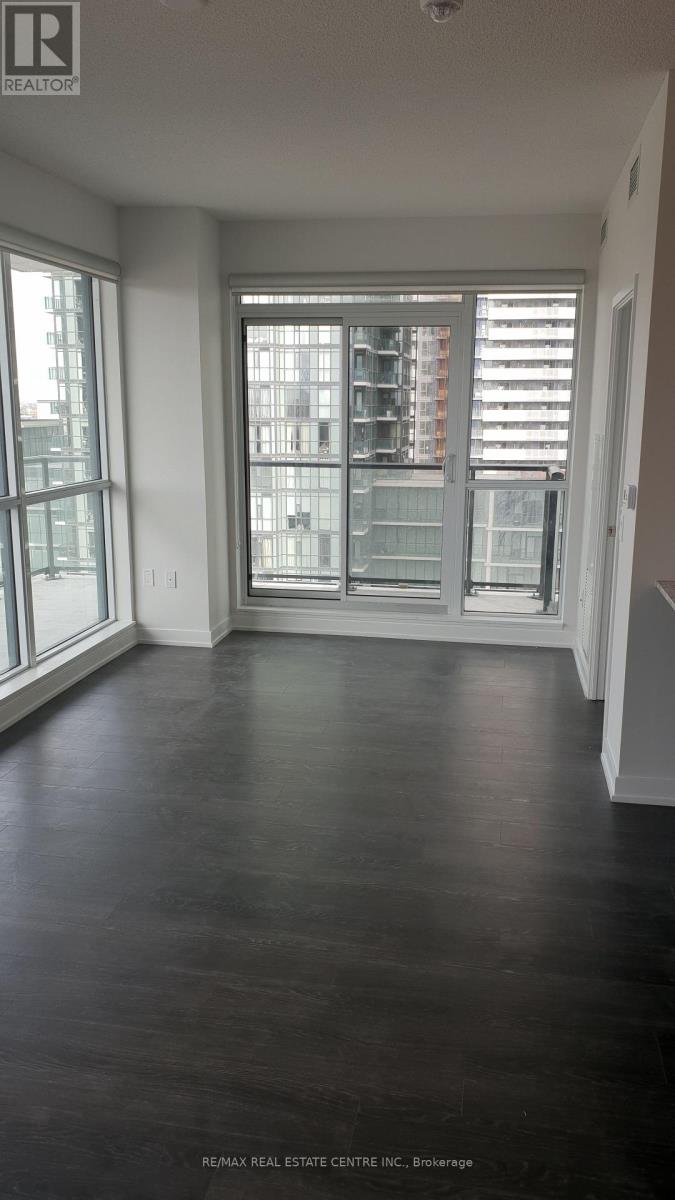 1215 - 4055 Parkside Village Drive, Mississauga, Ontario  L5B 0K8 - Photo 4 - W12587086