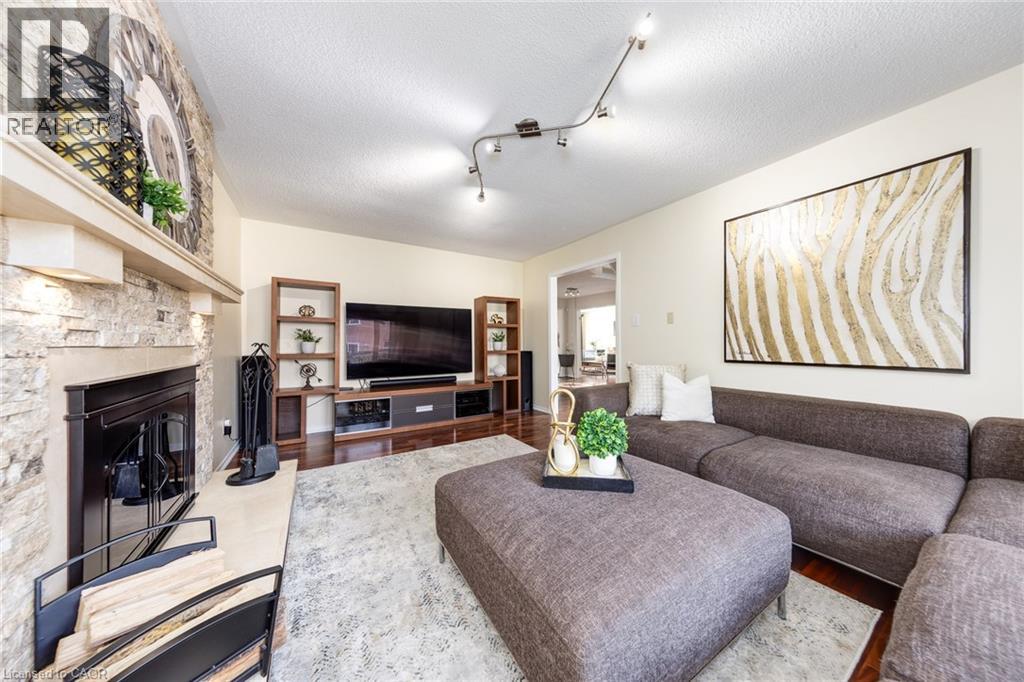 223 River Oaks Boulevard W, Oakville, Ontario  L6H 3V2 - Photo 13 - 40775630