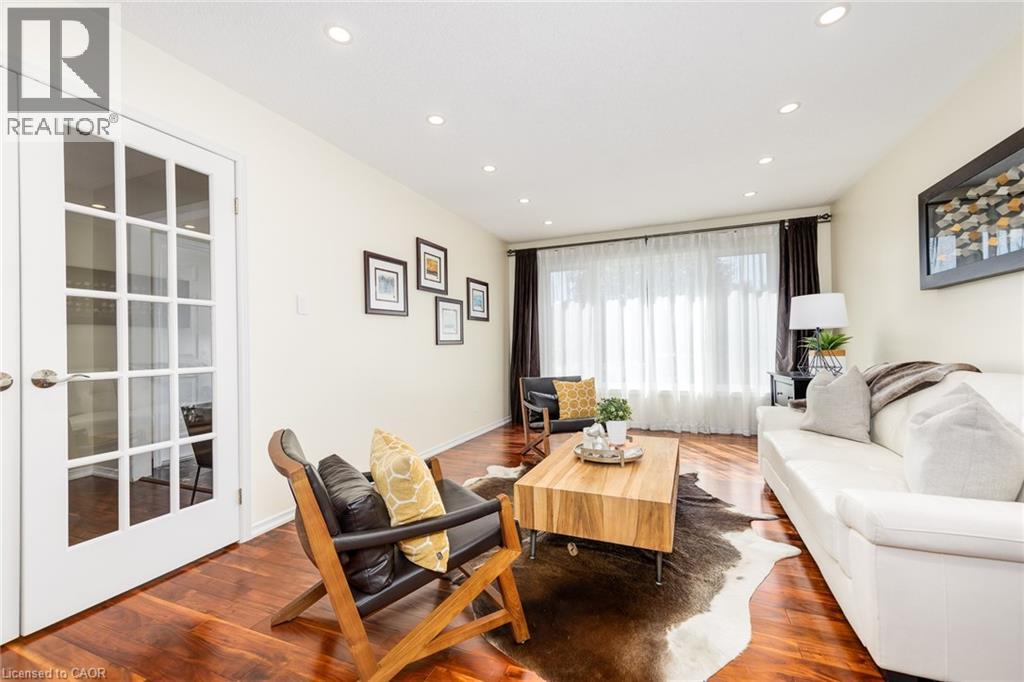 223 River Oaks Boulevard W, Oakville, Ontario  L6H 3V2 - Photo 8 - 40775630