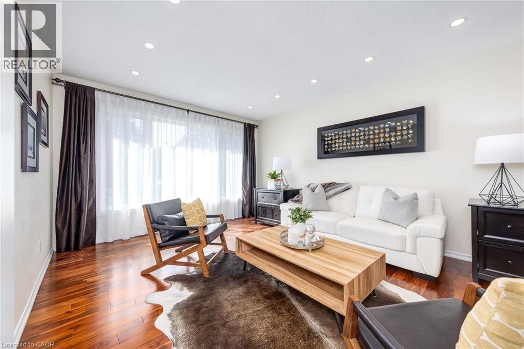 223 River Oaks Boulevard W, Oakville, Ontario  L6H 3V2 - Photo 7 - 40775630