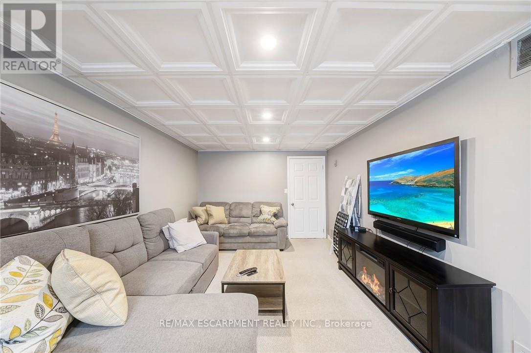 31 Raleigh Street, Hamilton, Ontario  L8W 1H4 - Photo 24 - X12587076