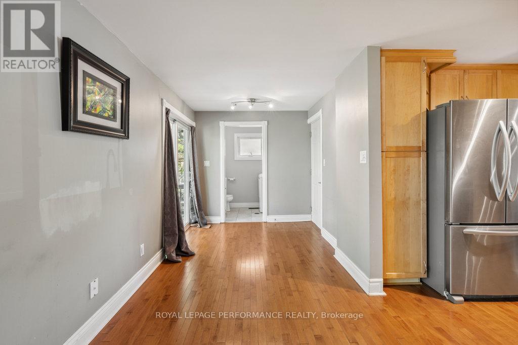 2045 Deerhurst Court, Ottawa, Ontario  K1J 8H2 - Photo 5 - X12587136