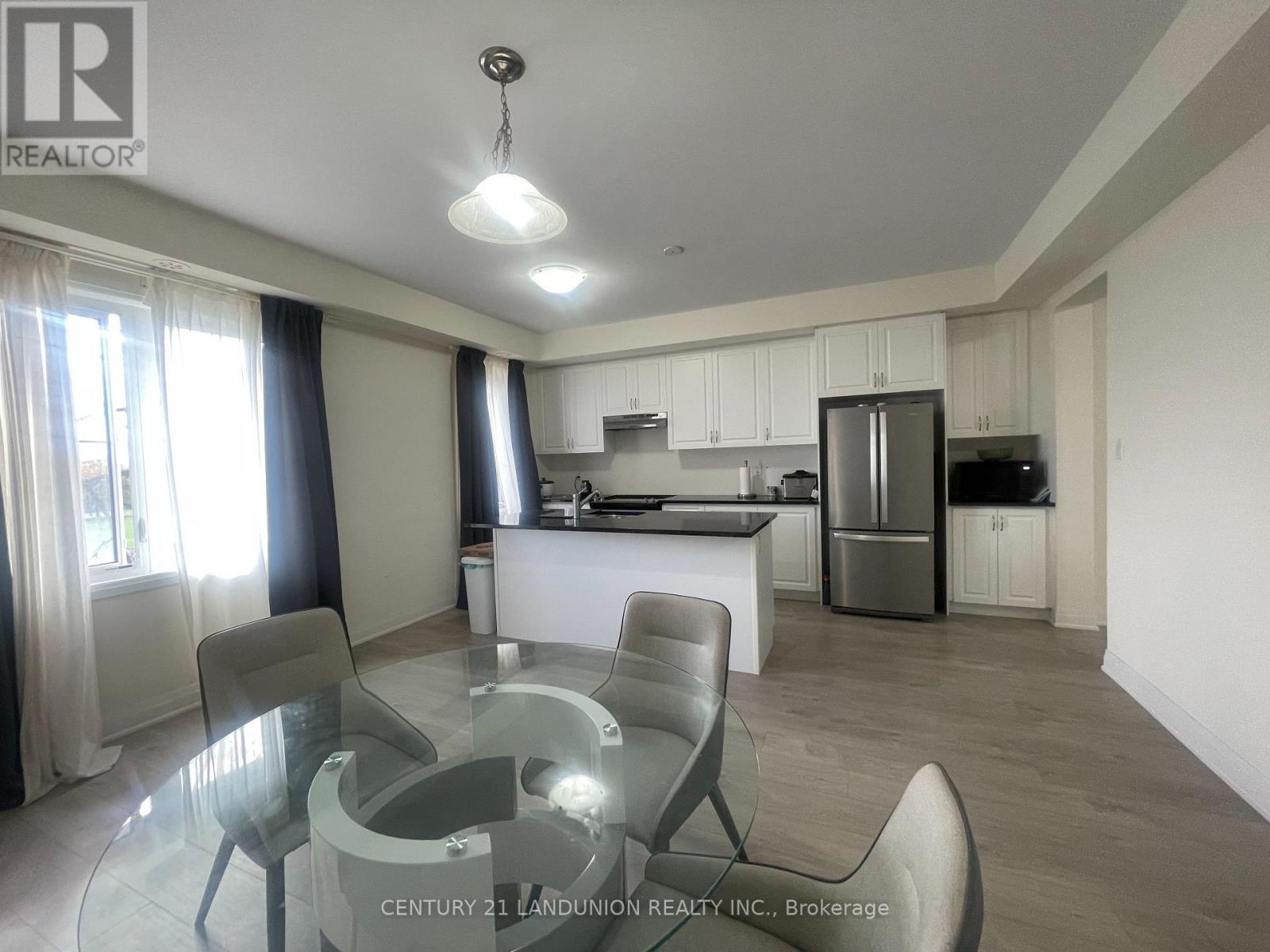 17 Mcconaghy Court, Vaughan, Ontario  L6A 5C1 - Photo 8 - N12587014