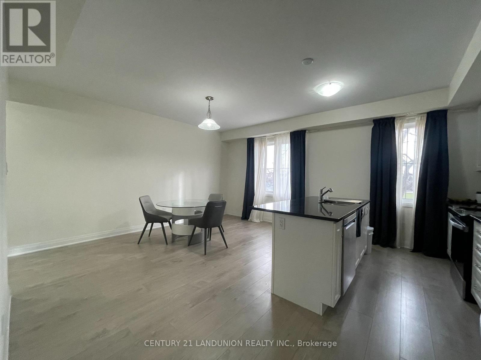 17 Mcconaghy Court, Vaughan, Ontario  L6A 5C1 - Photo 9 - N12587014