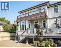 4 209 Superior St James Bay