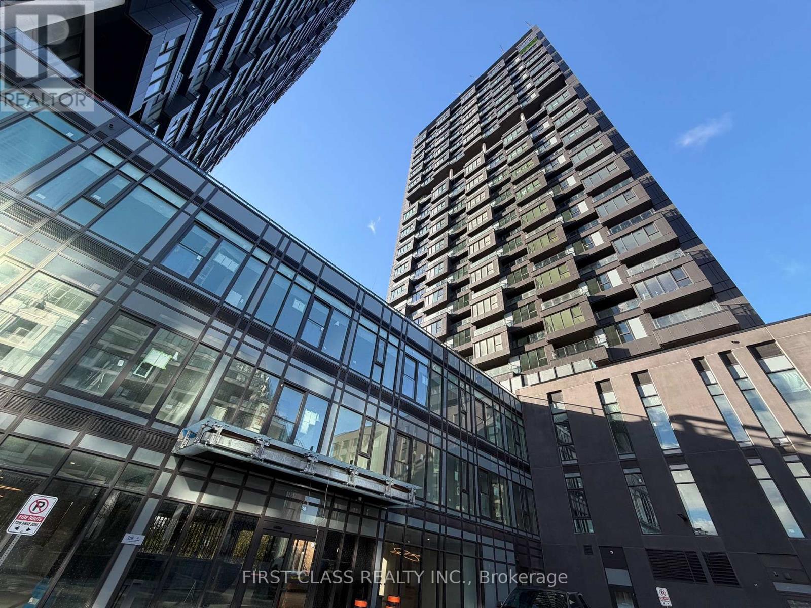 1118 - 1 Quarrington Lane, Toronto, Ontario  M3C 0S4 - Photo 1 - C12587102