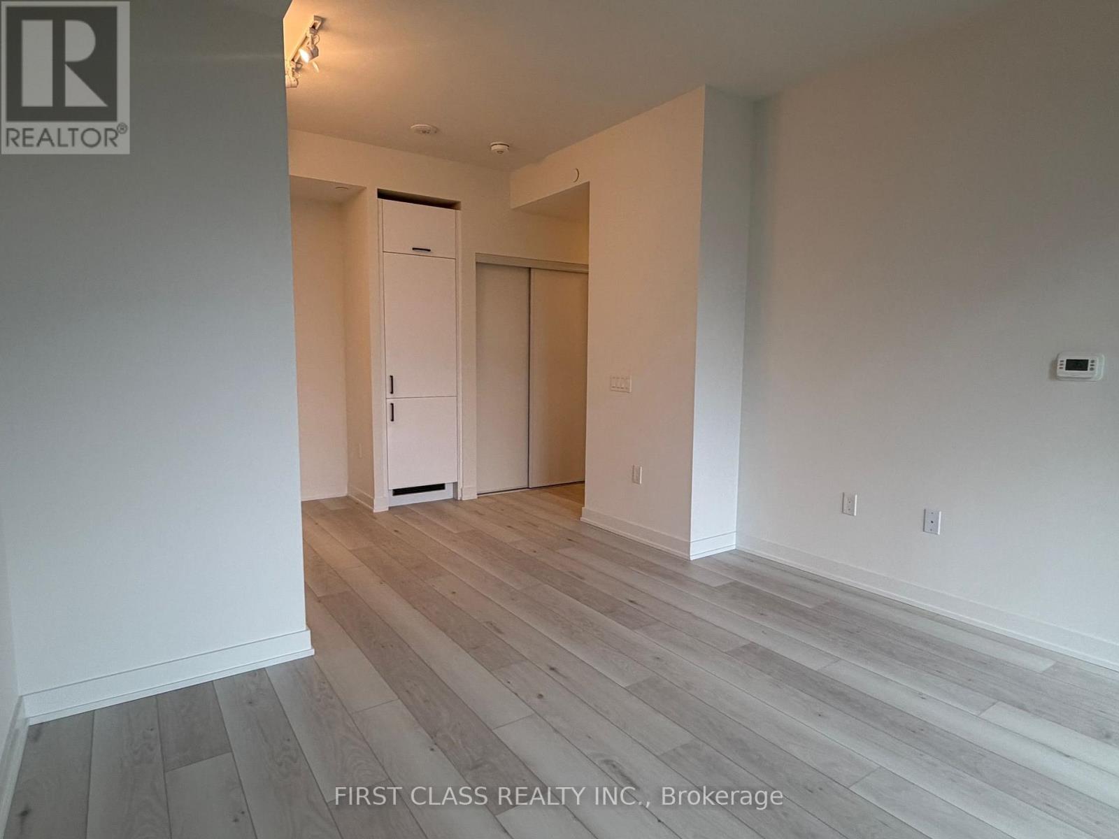 1118 - 1 Quarrington Lane, Toronto, Ontario  M3C 0S4 - Photo 12 - C12587102