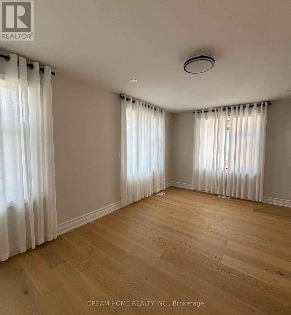 Upper - 9 Rusholme Drive E, Toronto, Ontario  M6J 3K1 - Photo 12 - C12587140