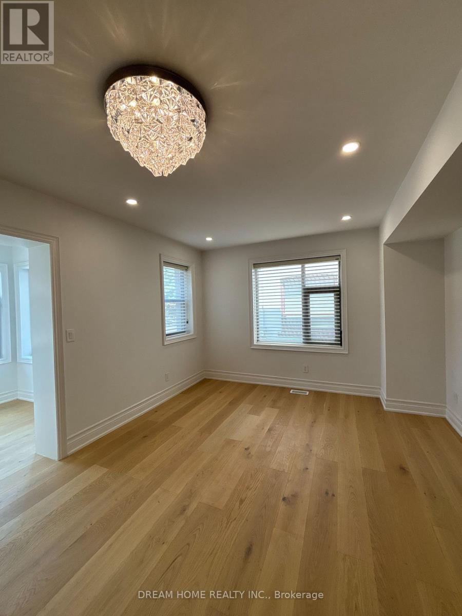 Upper - 9 Rusholme Drive E, Toronto, Ontario  M6J 3K1 - Photo 5 - C12587140