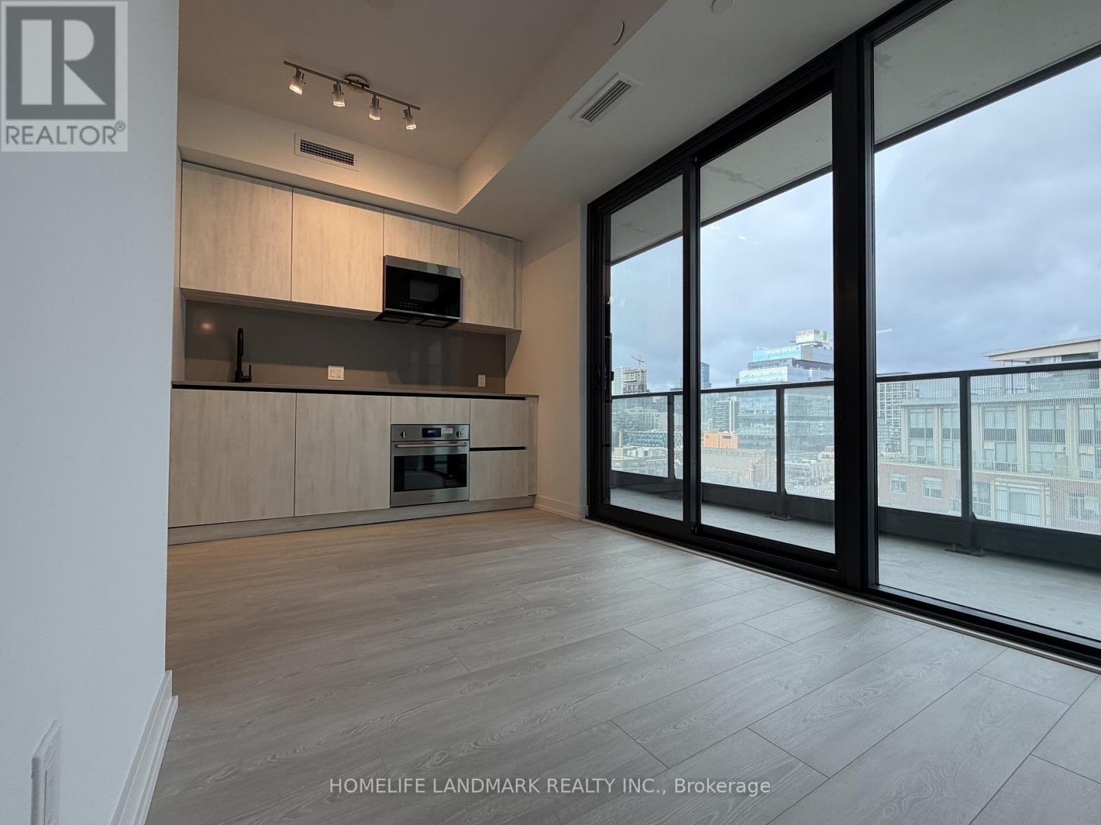 1210 - 35 Parliament Street W, Toronto, Ontario  M5A 0Z5 - Photo 2 - C12587152