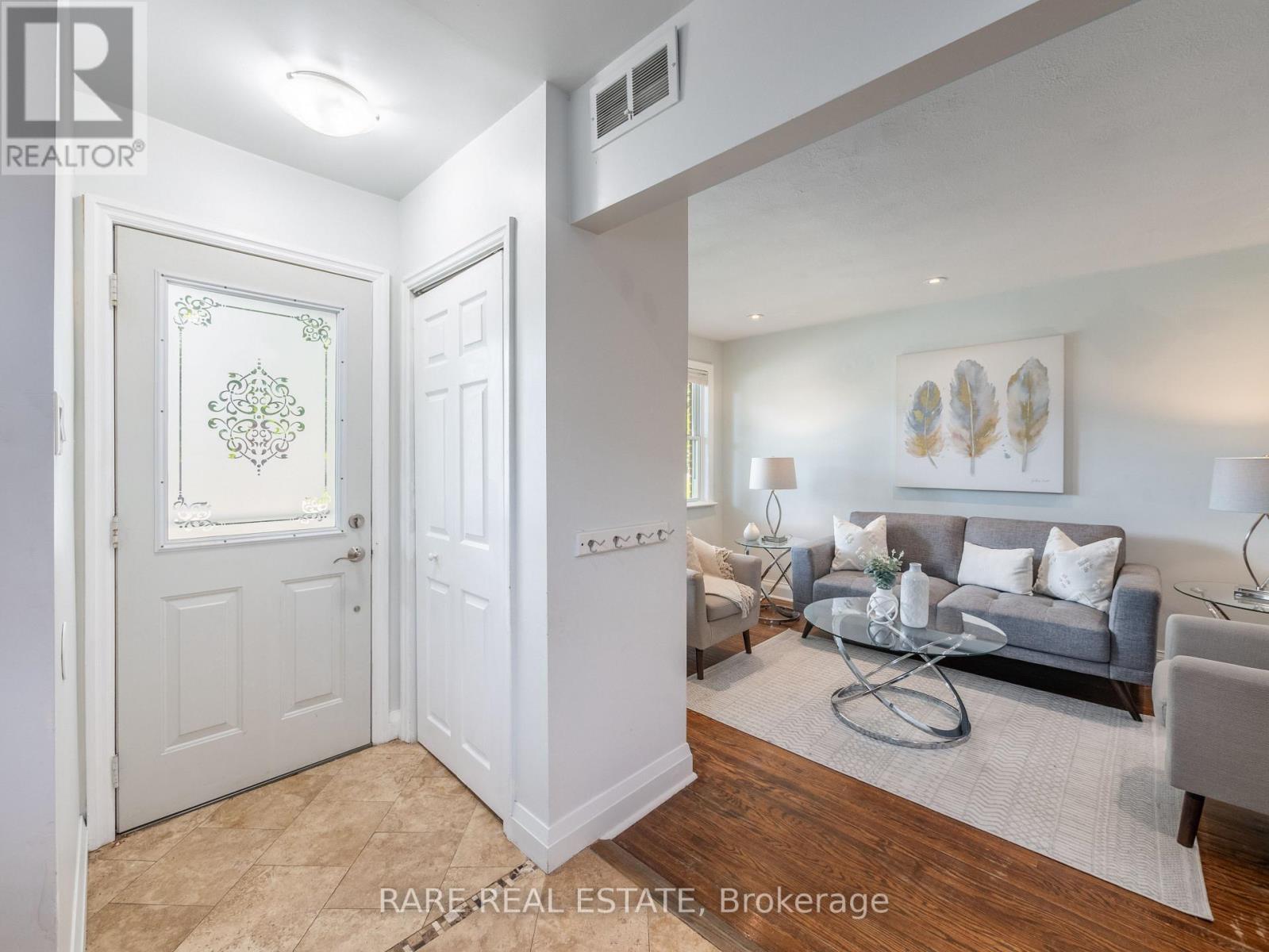 Main - 67 Glenburn Avenue, Toronto, Ontario M4B 2X6 - Photo 10 - E12587100