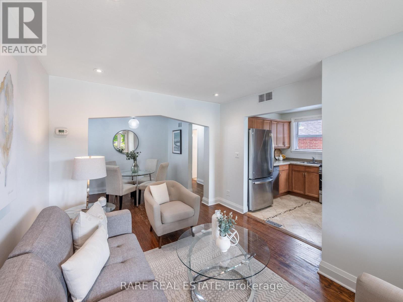 Main - 67 Glenburn Avenue, Toronto, Ontario M4B 2X6 - Photo 12 - E12587100