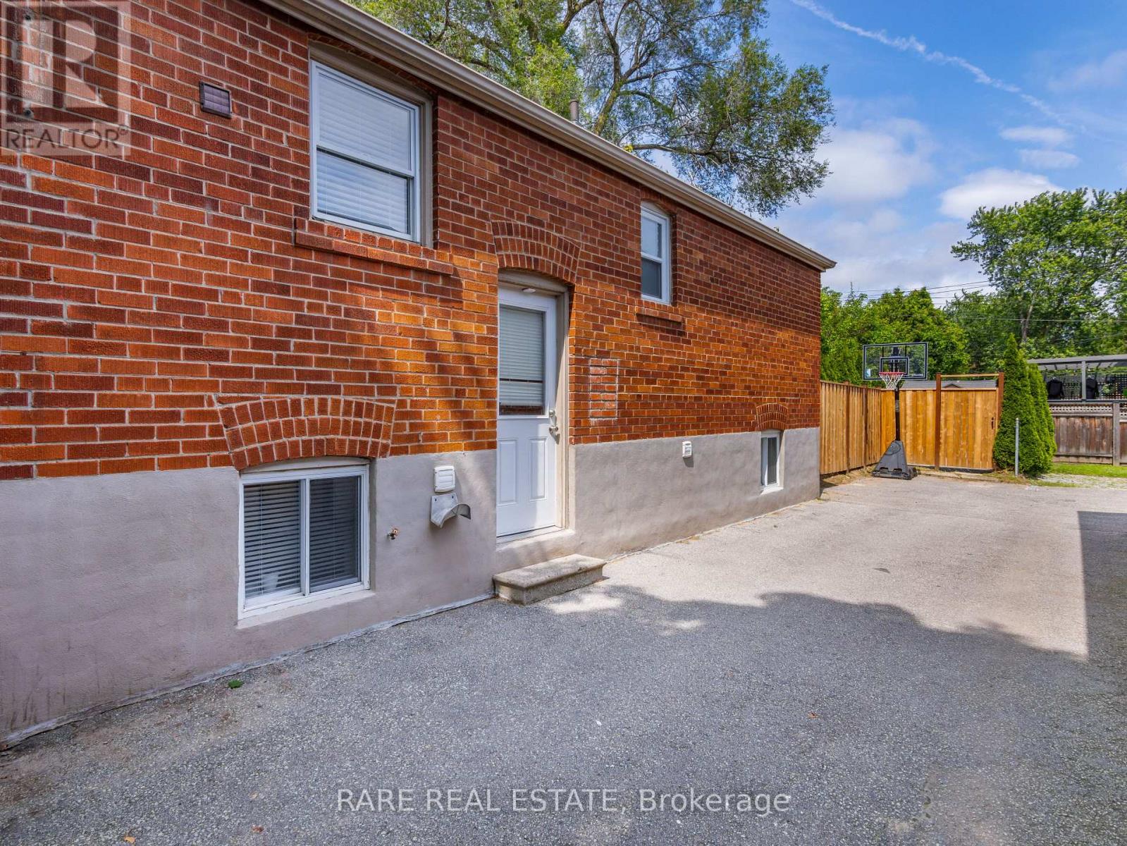 Main - 67 Glenburn Avenue, Toronto, Ontario M4B 2X6 - Photo 24 - E12587100