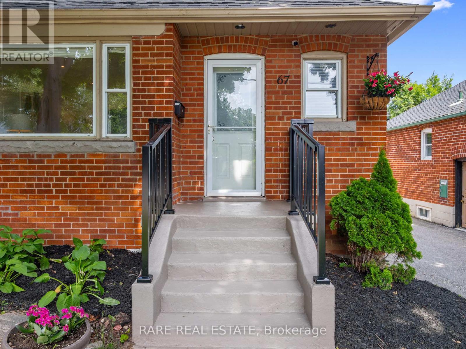 Main - 67 Glenburn Avenue, Toronto, Ontario M4B 2X6 - Photo 6 - E12587100