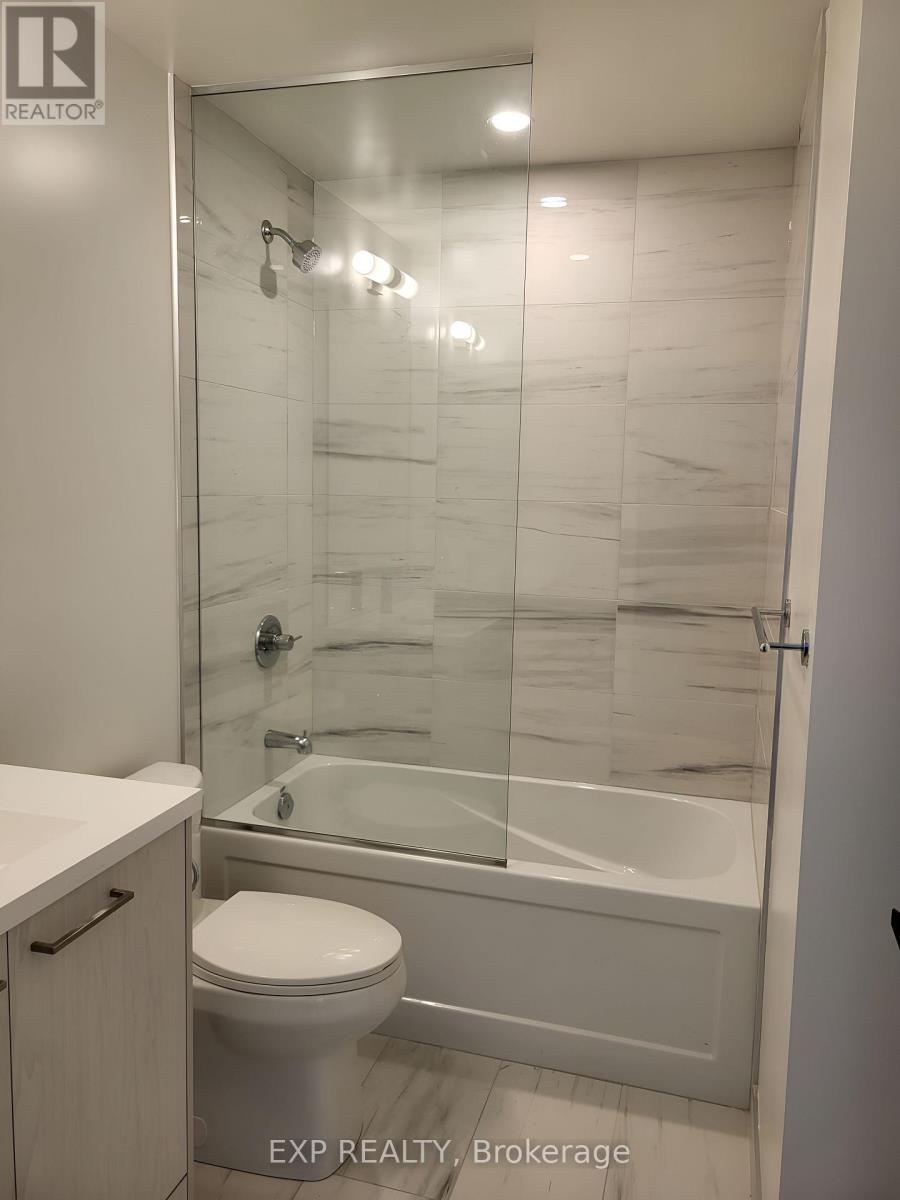 2201 - 28 Interchange Way, Vaughan, Ontario  L4K 0P8 - Photo 3 - N12587120