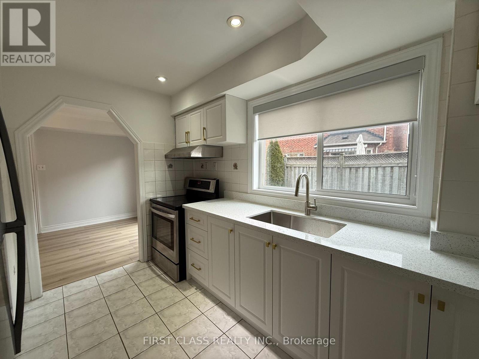 131 Santa Maria Trail, Vaughan, Ontario  L6A 3G9 - Photo 13 - N12587130