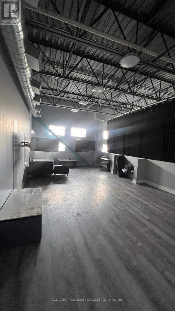 104 - 1065 Canadian Place, Mississauga, Ontario  L4W 0B8 - Photo 2 - W12587124